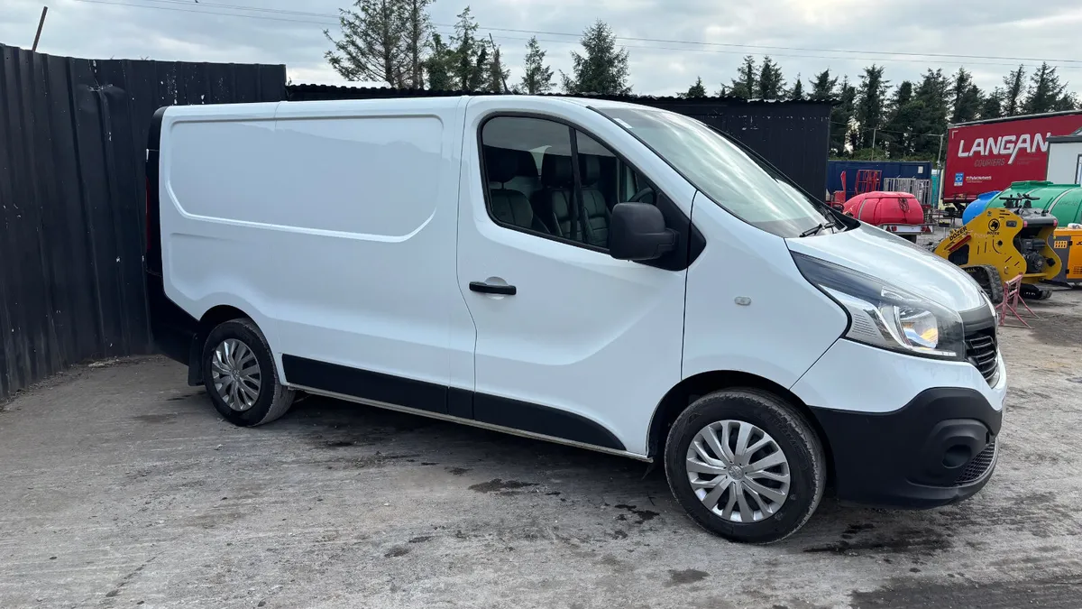 2019 Renault Trafic - Image 4