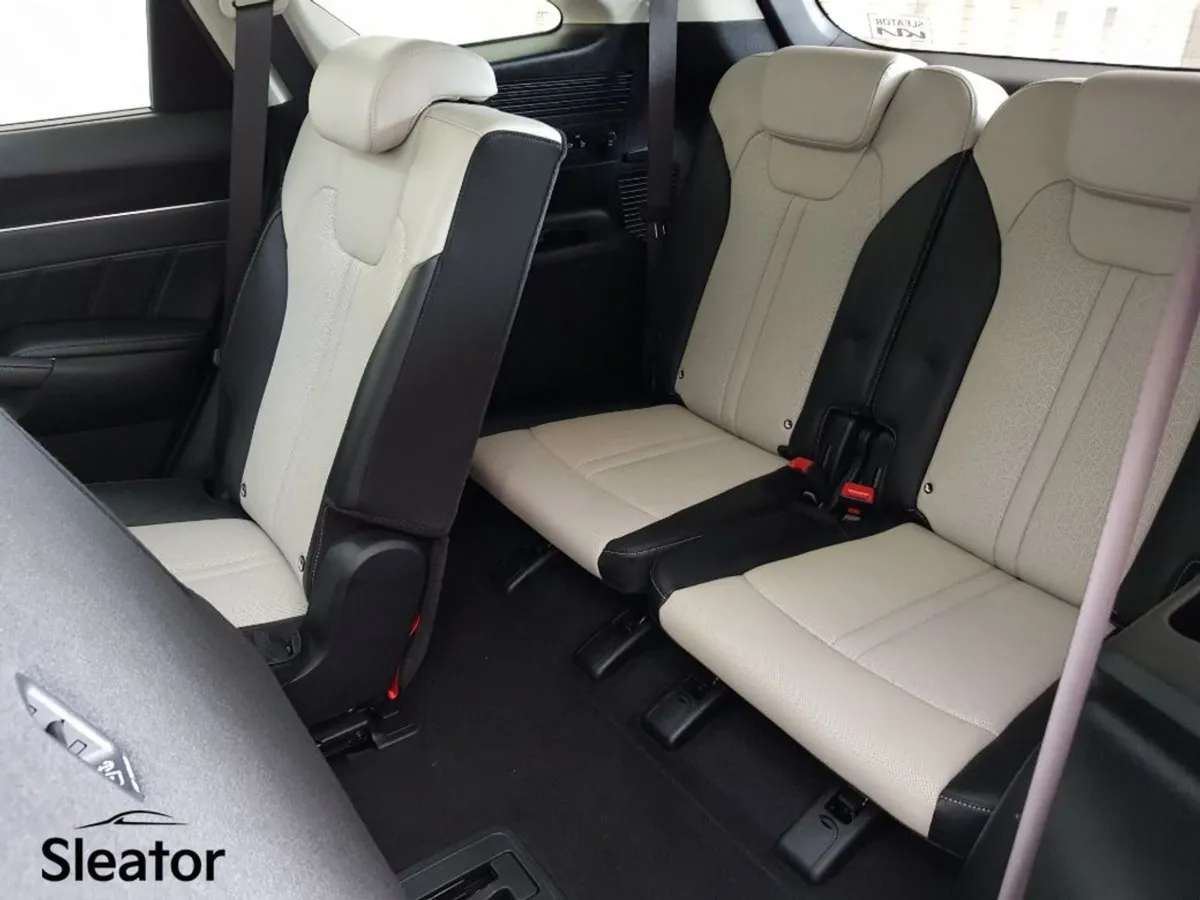 Kia Sorento K4 Diesel 5DR Auto - Image 3