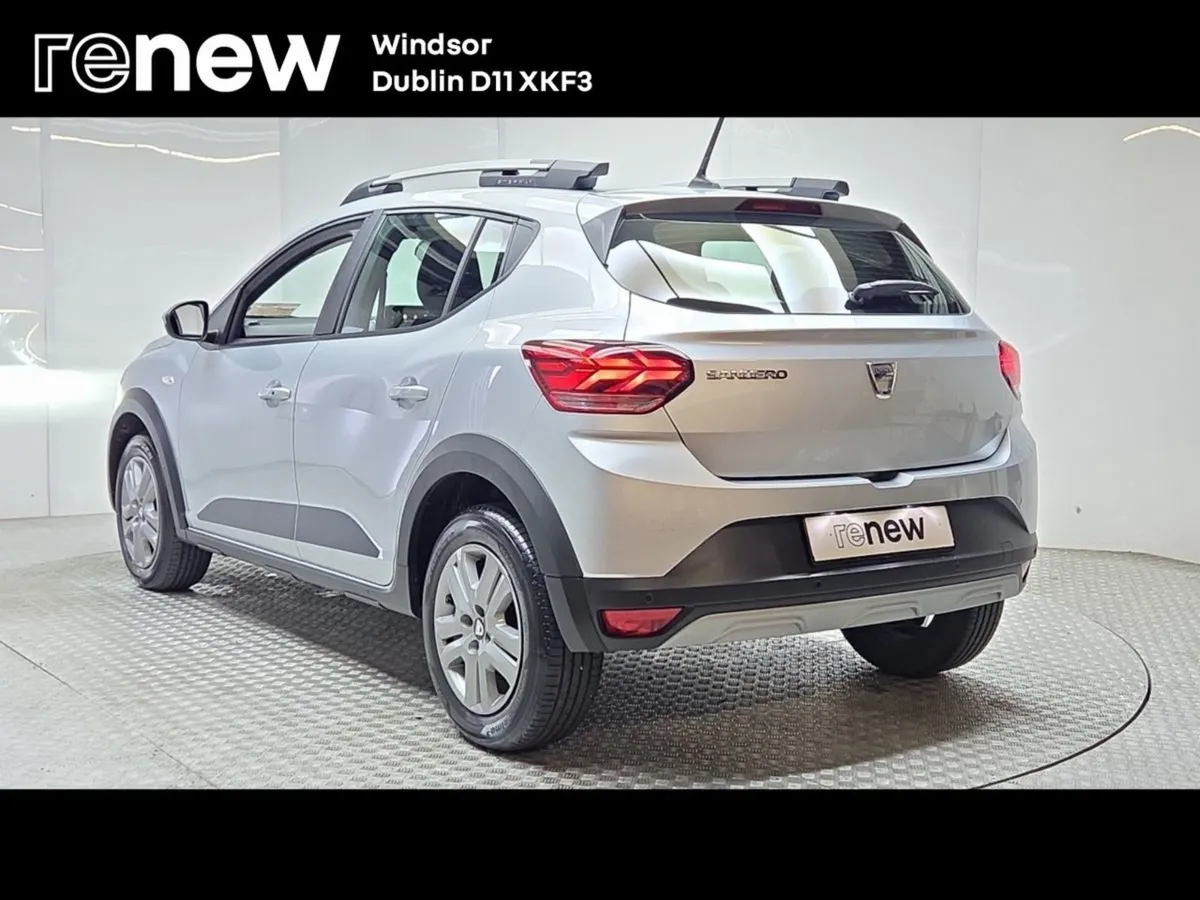 Dacia Sandero Stepway TCe 90 CVT Stepway Comfort - Image 4