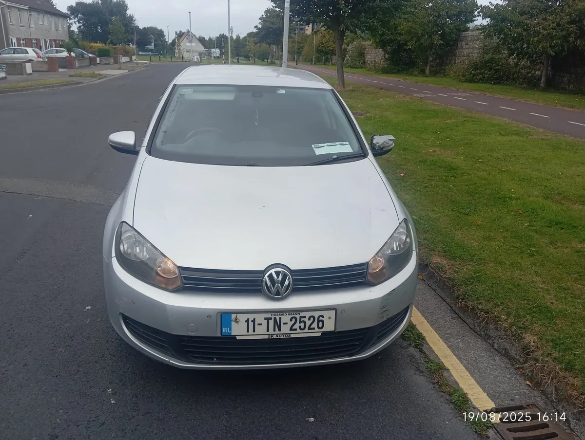 Volkswagen Golf 2011 - Image 1