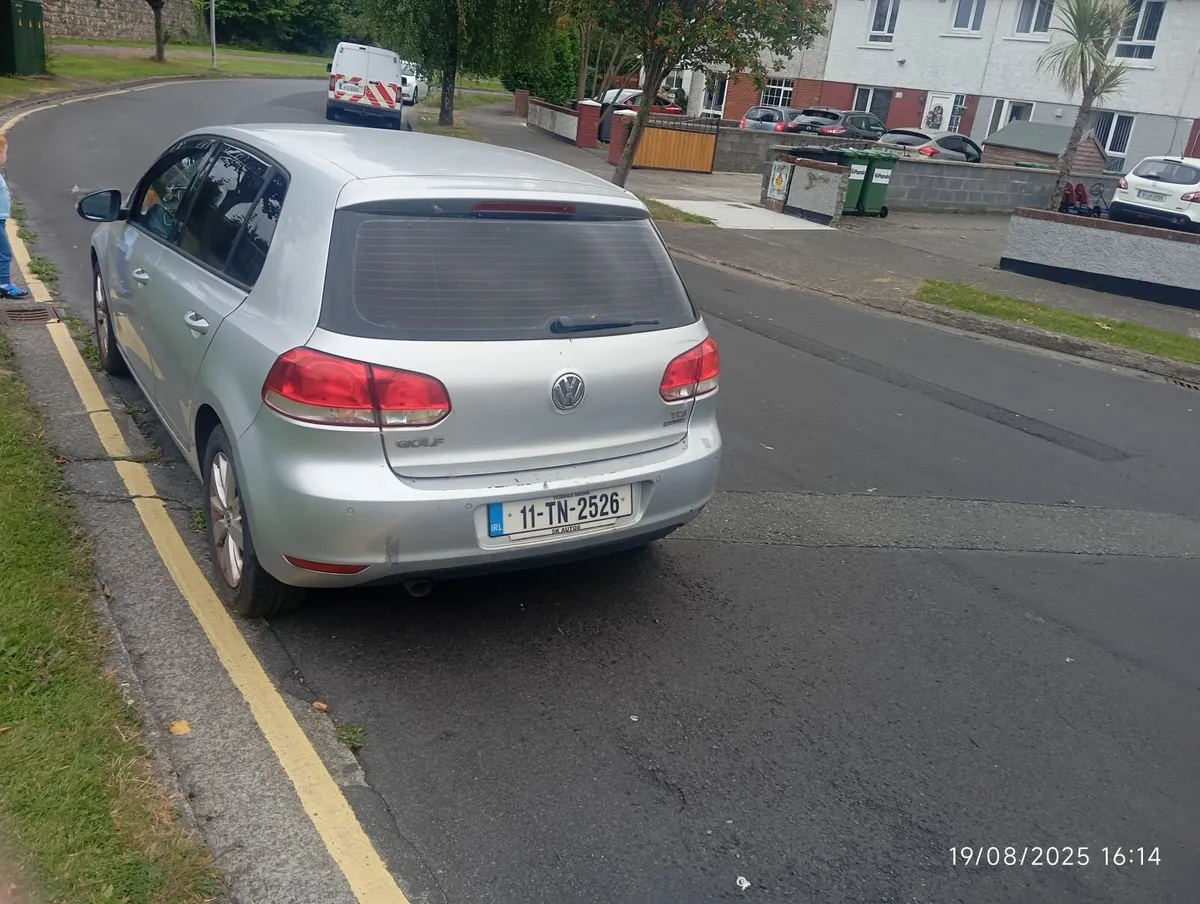 Volkswagen Golf 2011 - Image 4