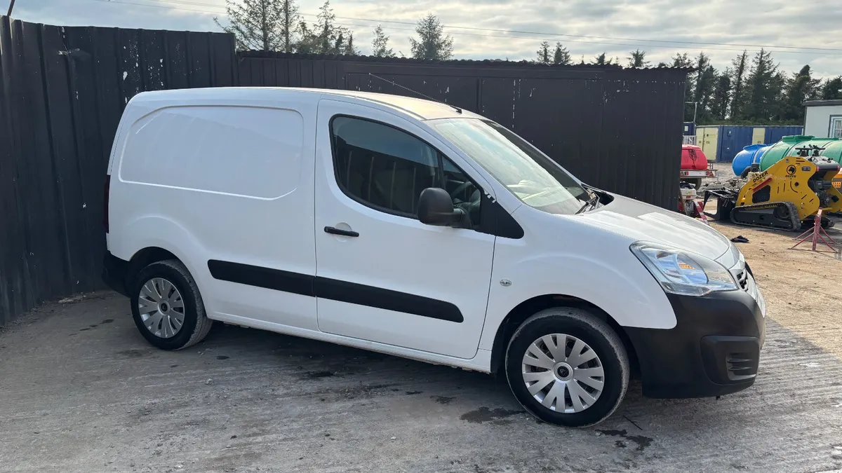 2018 Peugeot Partner Irish Reg 1 Years DOE - Image 4