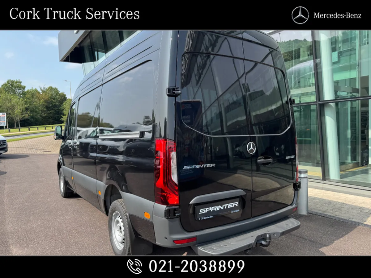 Mercedes-Benz Sprinter 319.36 Select Automatic - Image 4