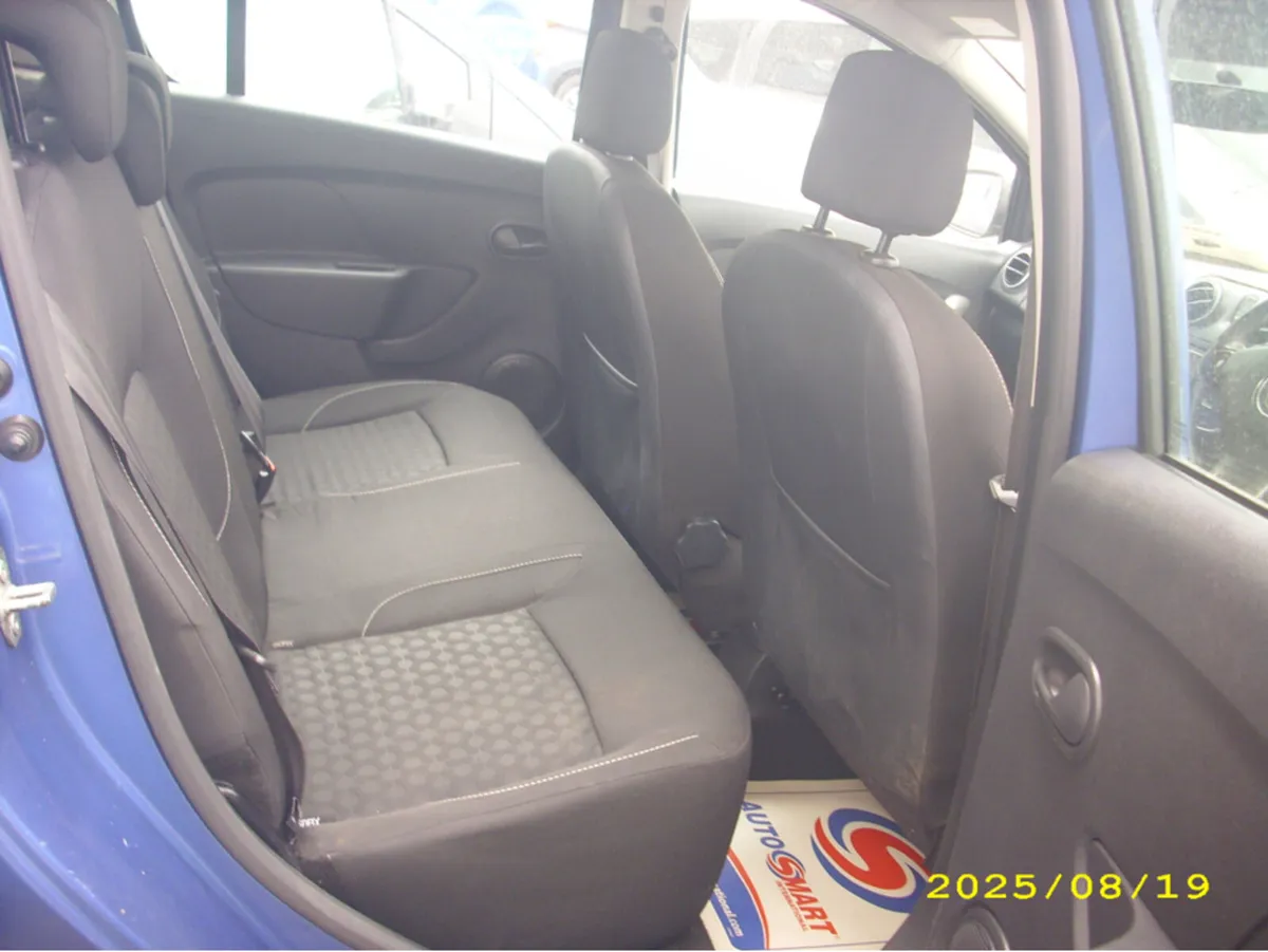Dacia Sandero SIGNATURE TCE 90 4DR - Image 4