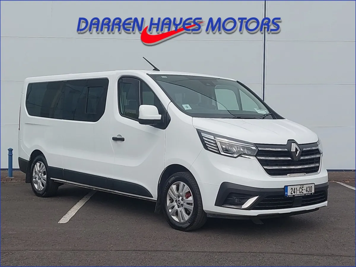 Renault Trafic LL30 BLUE DCI 150 AUTO 6 SEATER - Image 1