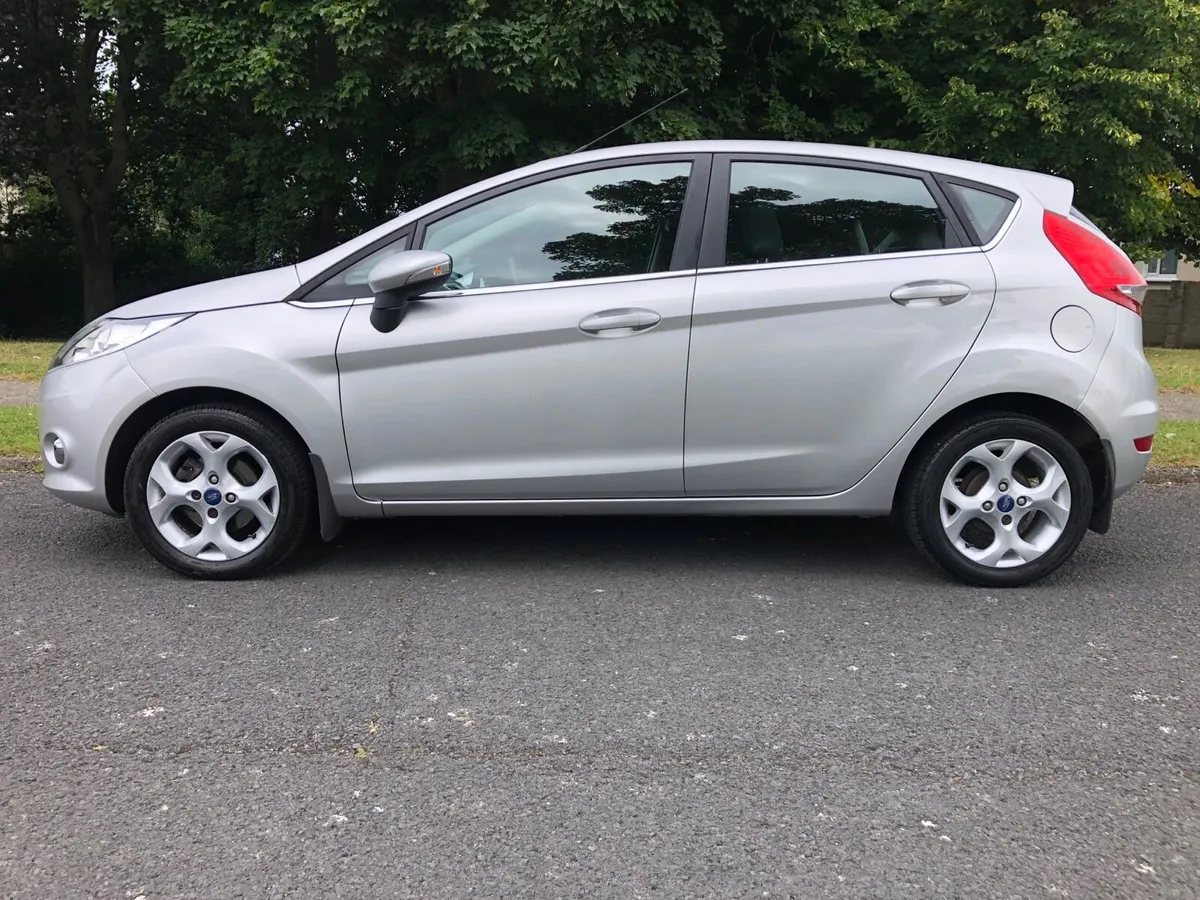 Ford fiesta 1.2 Titanium - Image 4