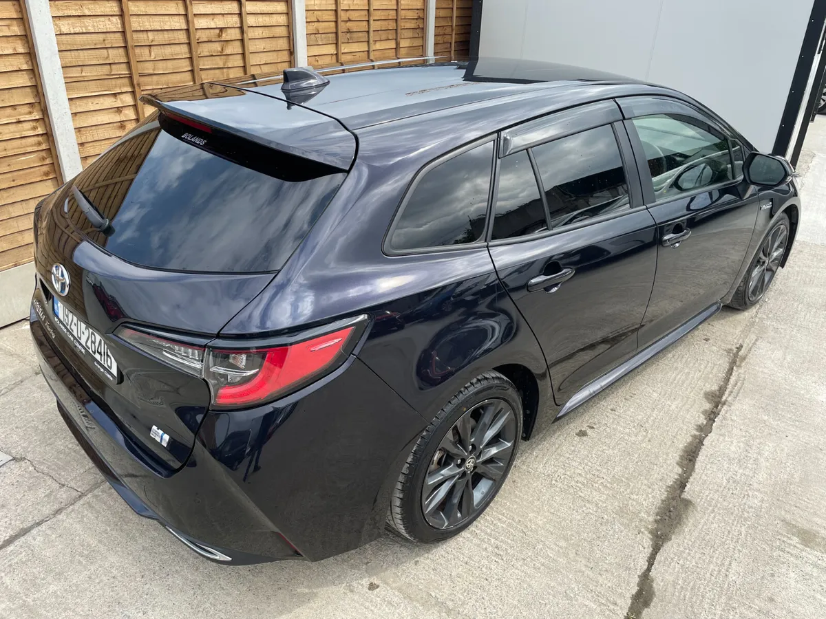 202 Toyota Corolla Hybrid 1.8 Automatic Touring - Image 3
