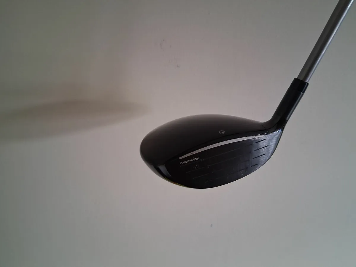 Taylormade qi10 max fairway wood - Image 3