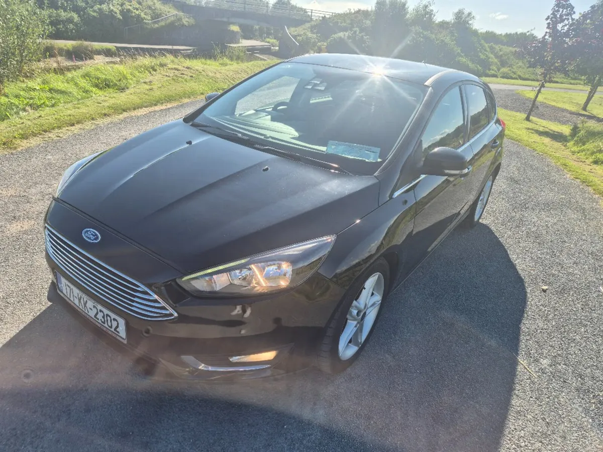 171 Ford Focus 1.5 TDCI 120 TITANIUM S/S 5DR - Image 3