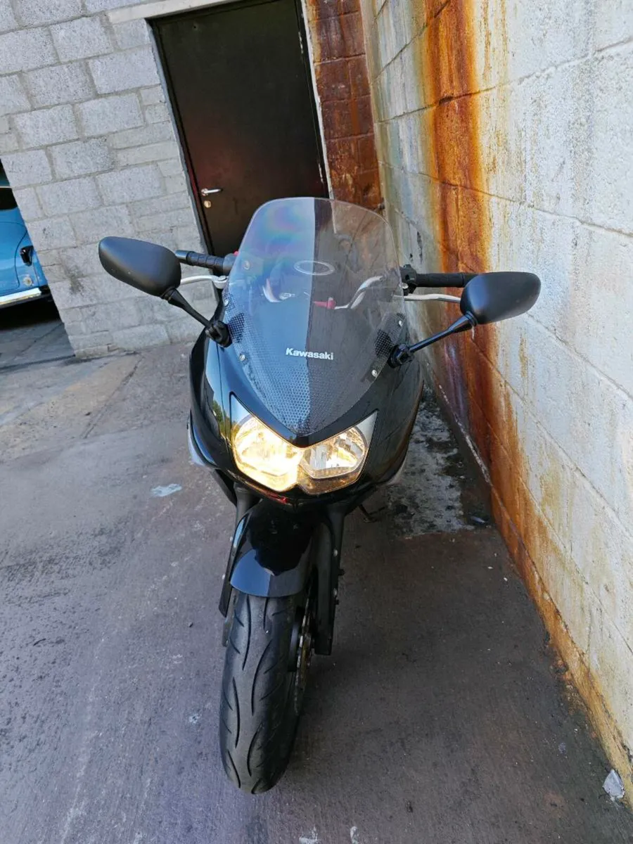 Kawasaki ER-6F (very low mileage) - Image 2
