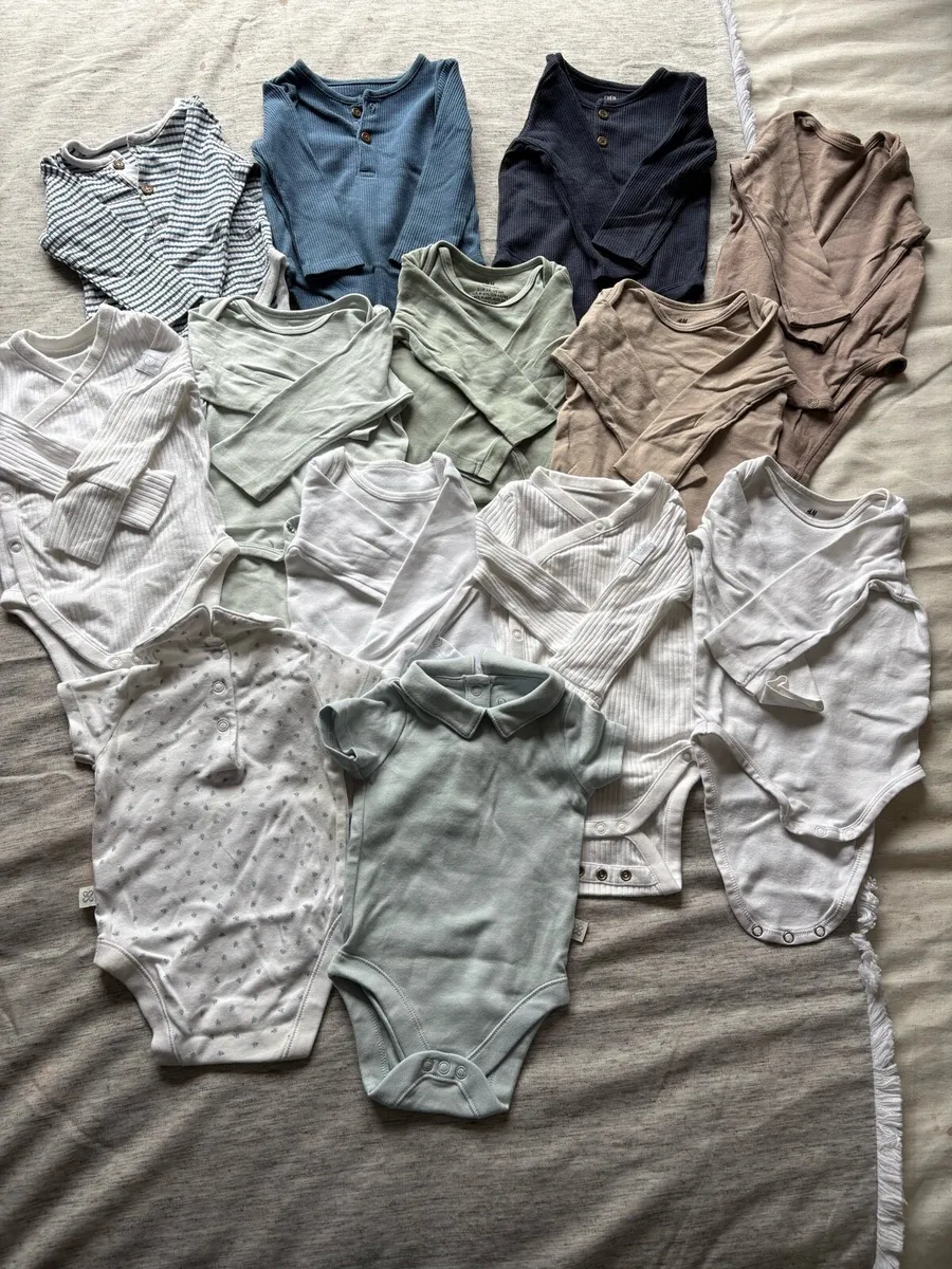Baby clothes - Image 2