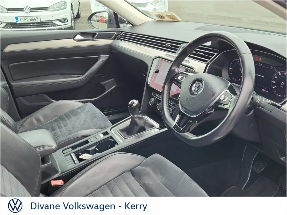 Volkswagen Passat Highline 2.0 TDI 150 BHP - Image 4