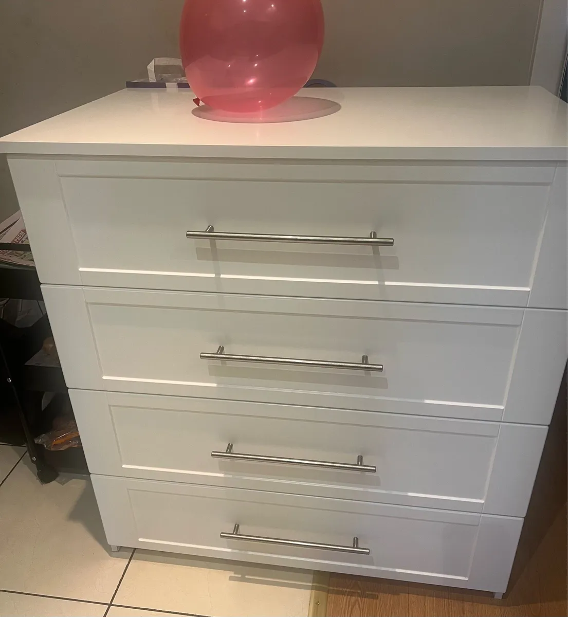 Chest of drawers - Image 1