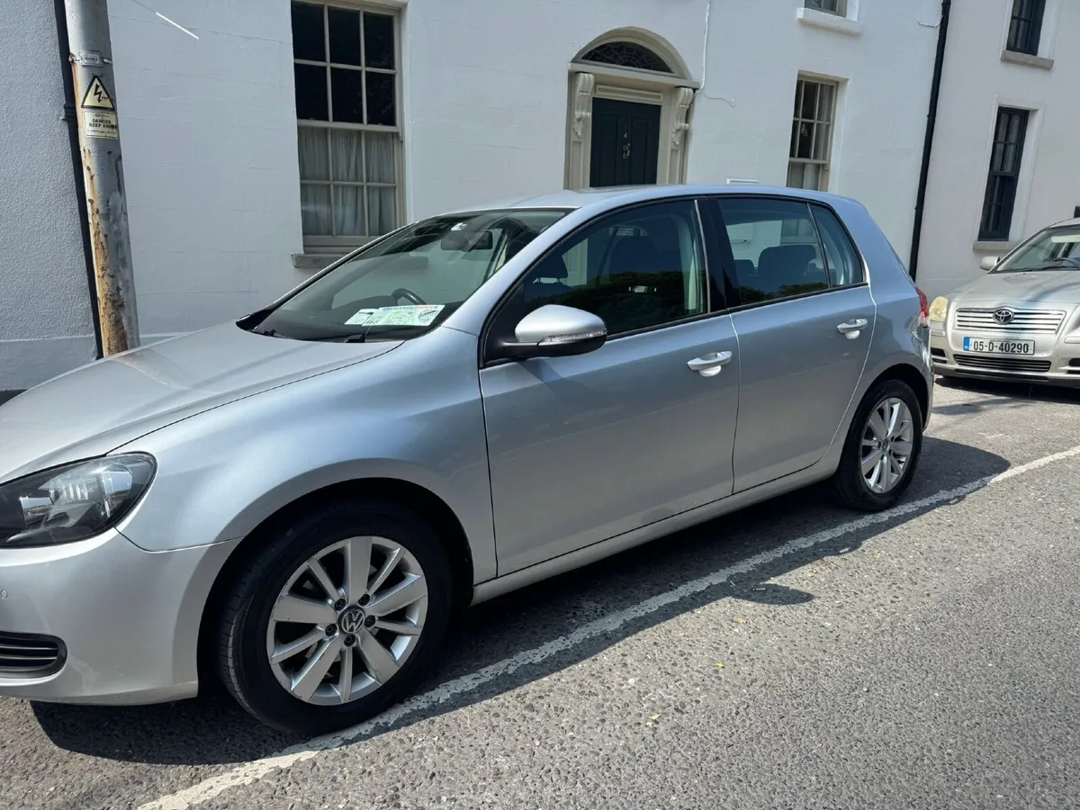 Volkswagen Golf 2012 - Image 1
