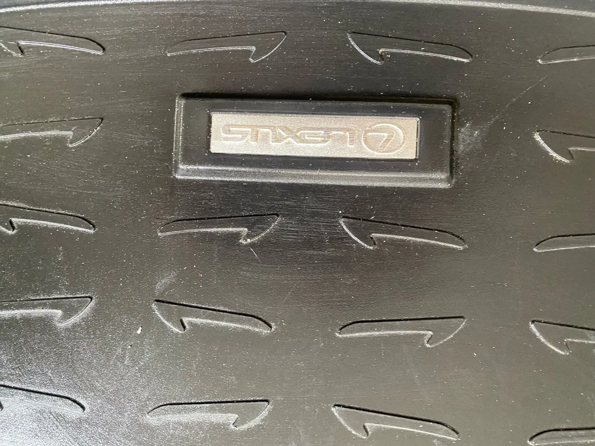 Lexus boot liner - Image 2