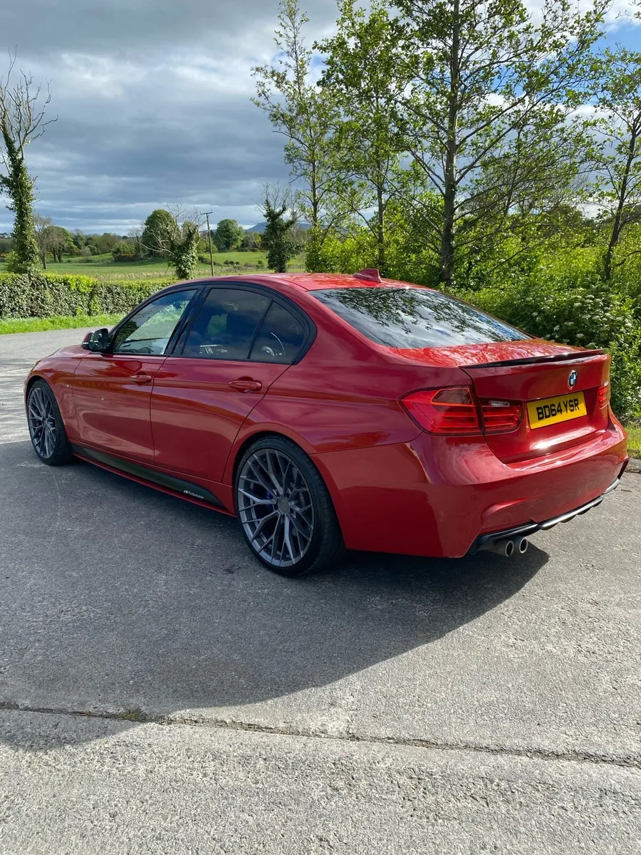 Car - Image 4