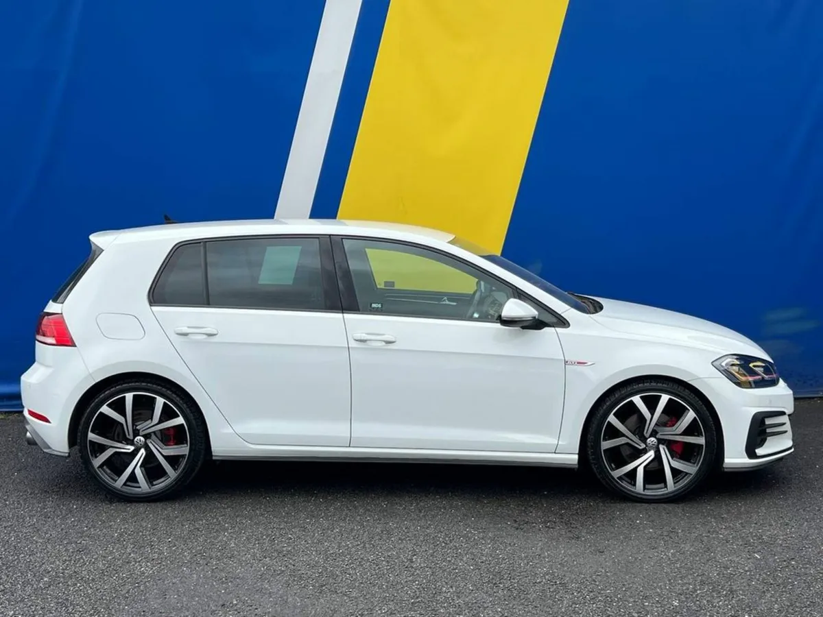 Volkswagen Golf GTI 2.0 TSI AUTO // FULL SERVICE H - Image 2
