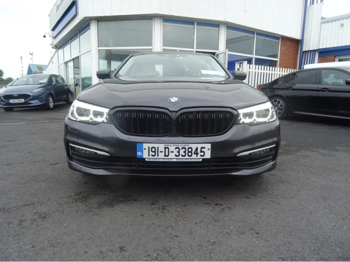 BMW 5-Series G30 4DR AUTO SE - Image 3
