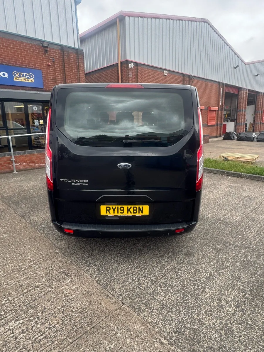 Car - Image 4
