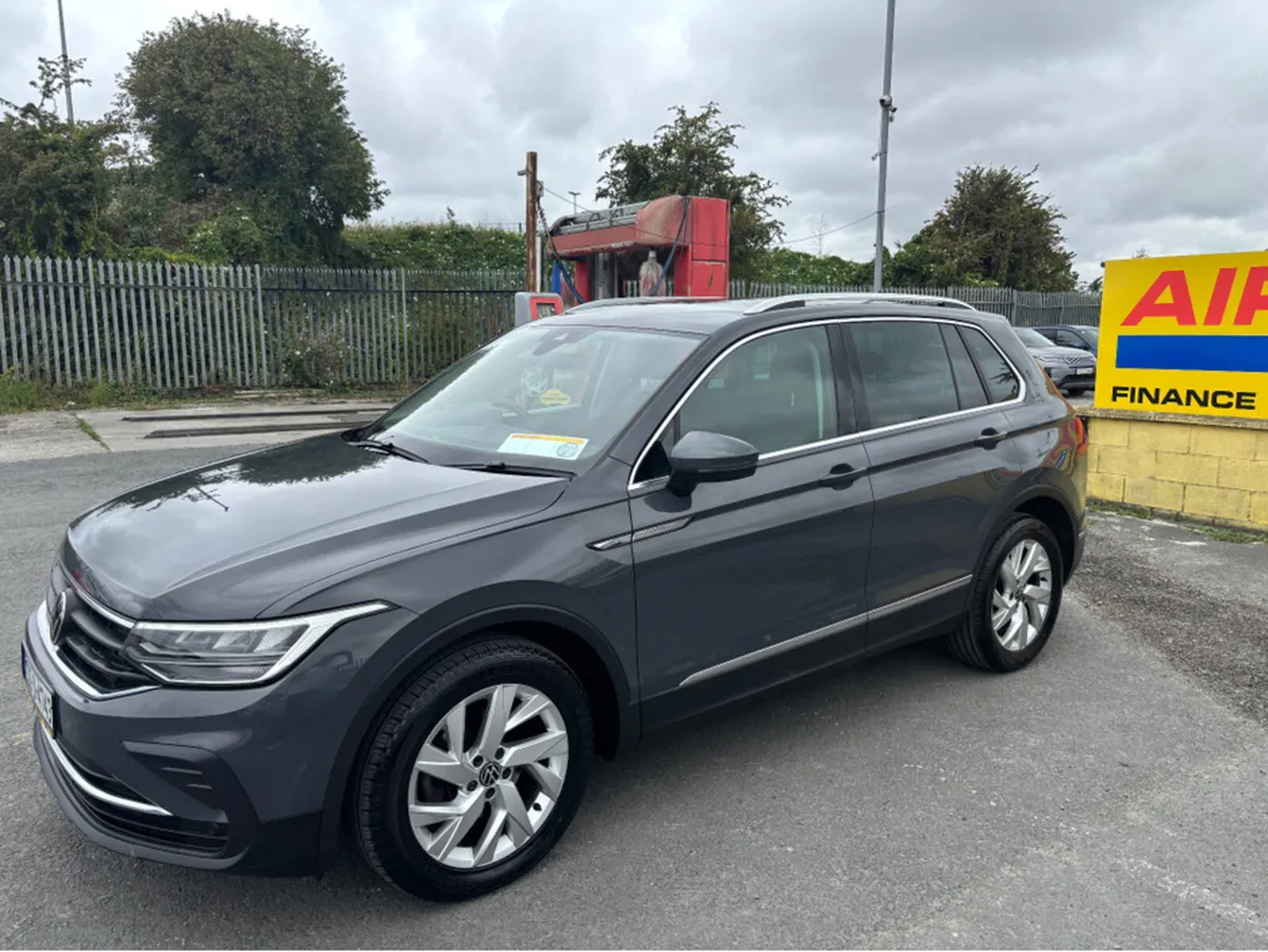 Volkswagen Tiguan LIFE 2.0 TDI MANUAL 6SPEED FWD 1 - Image 2