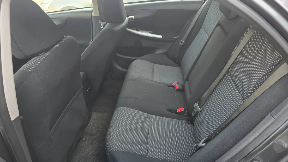 Toyota Corolla 2012 Diesel luna model - Image 2