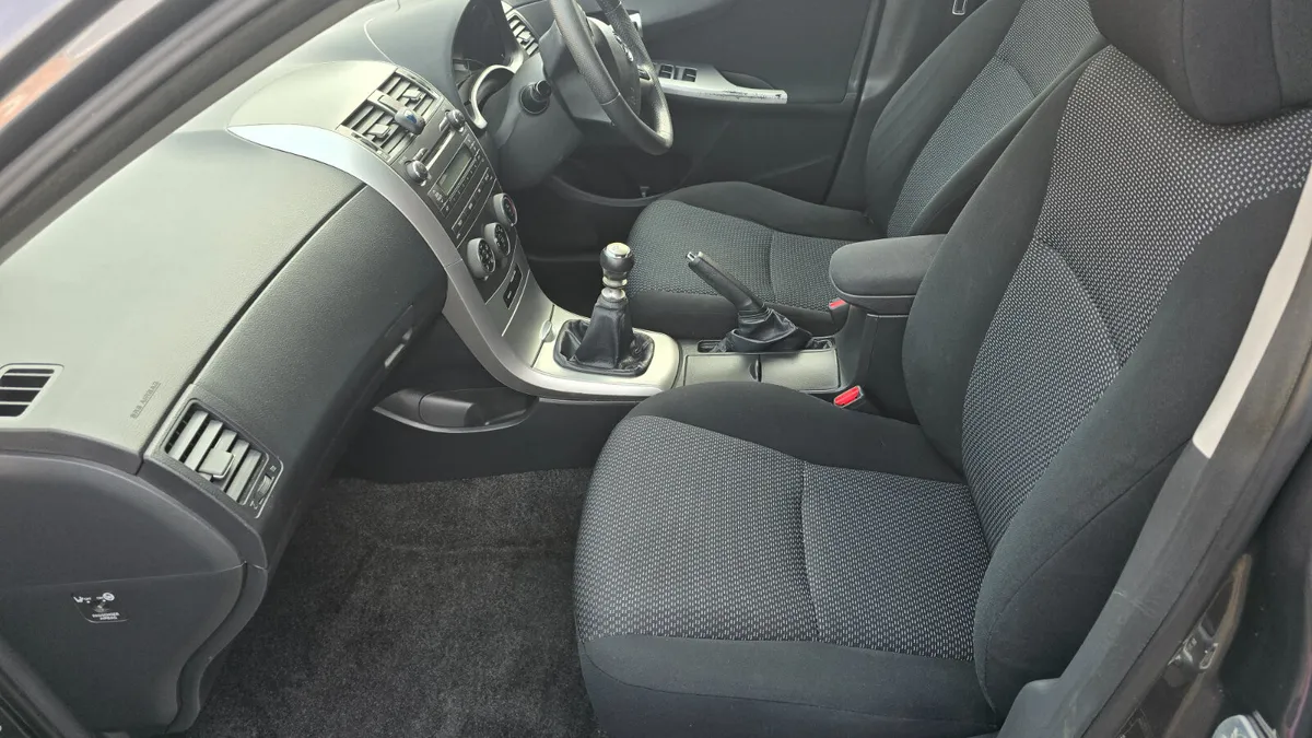 Toyota Corolla 2012 Diesel luna model - Image 3