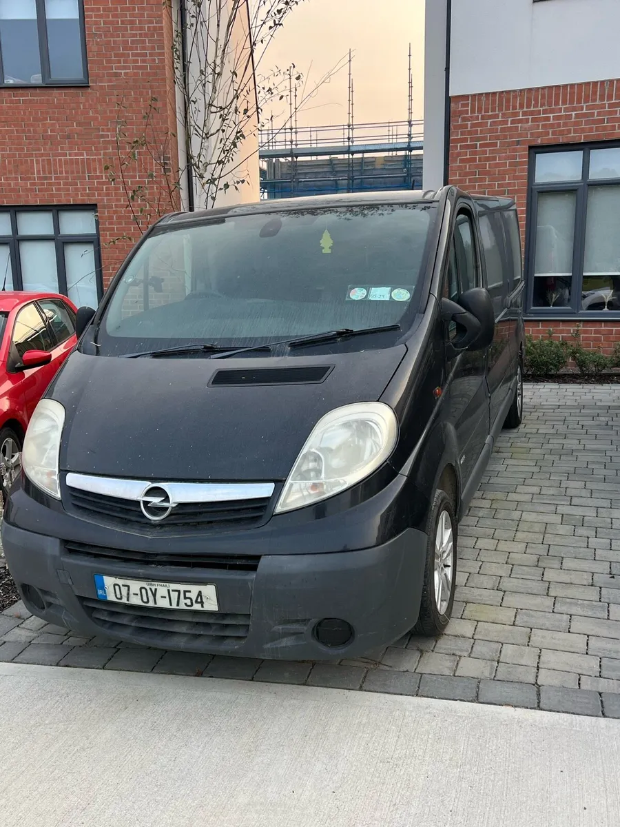 Opel Vivaro 2007, 2.0TDI - Image 1