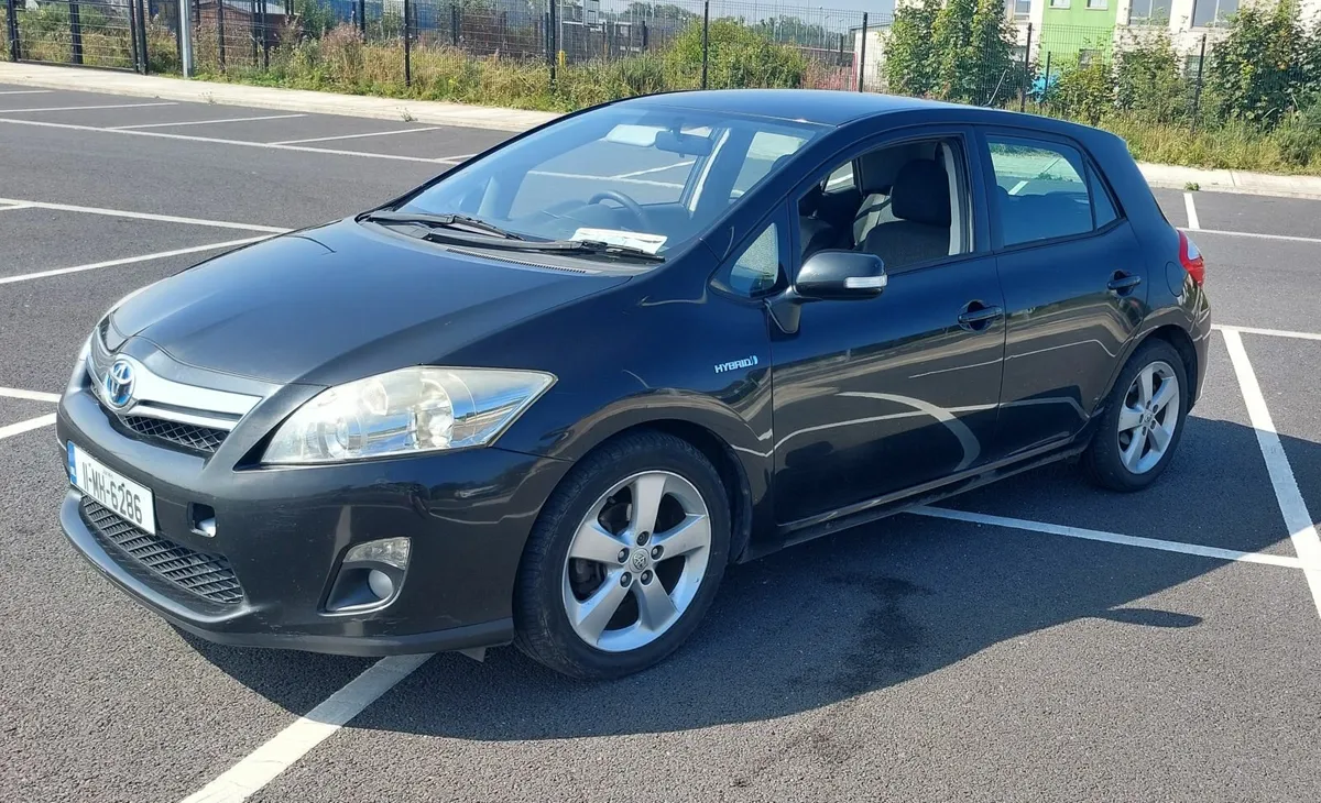 Toyota Auris 2011 - Image 3