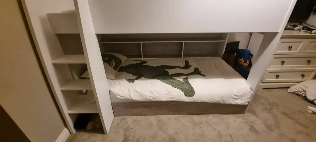 Kids bunk beds with 2 mattresses - Image 4