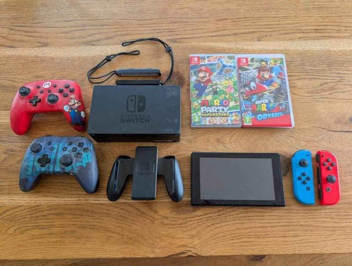 Nintendo Switch