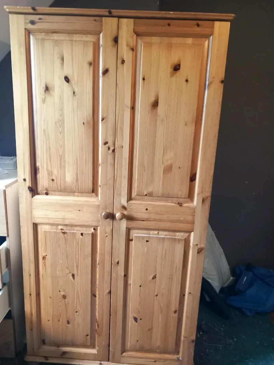 Wardrobe. - Image 1