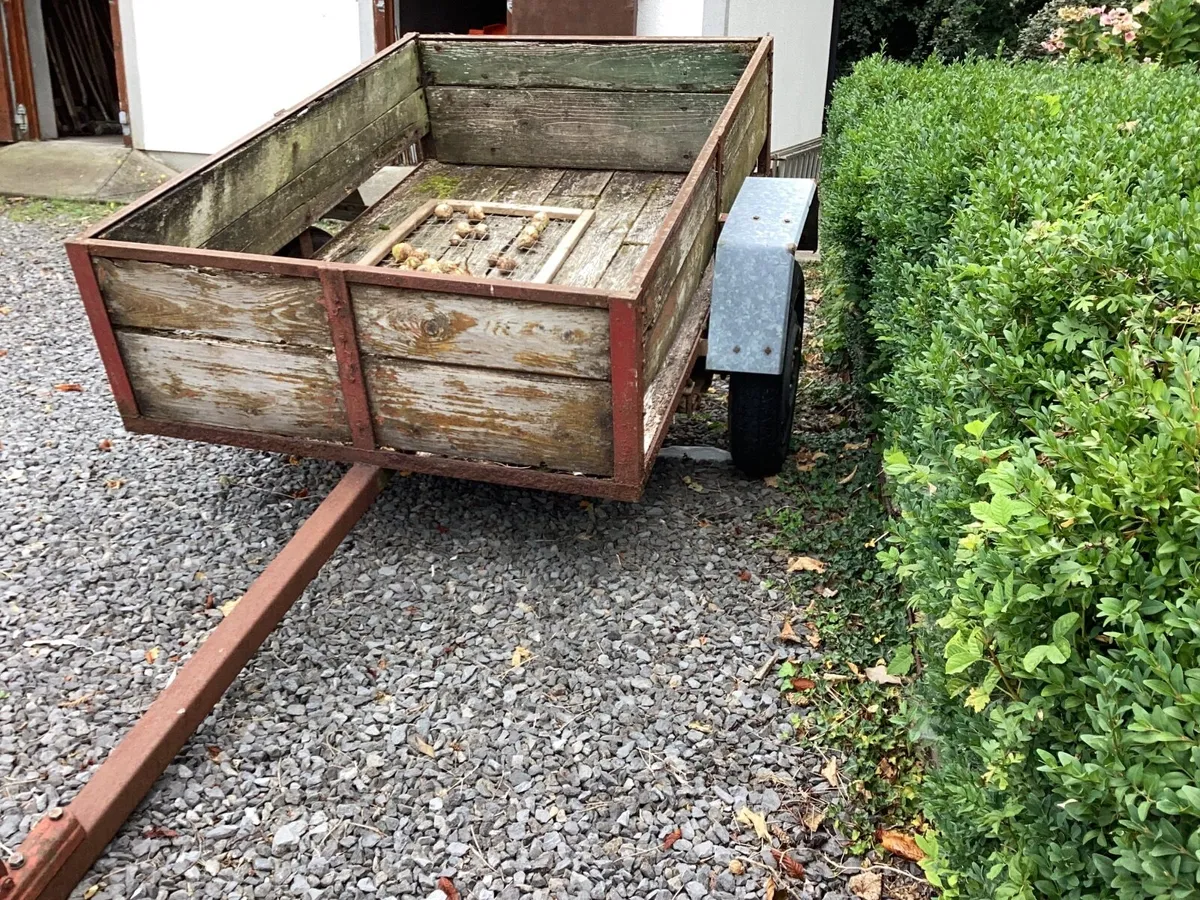Trailer - Image 1