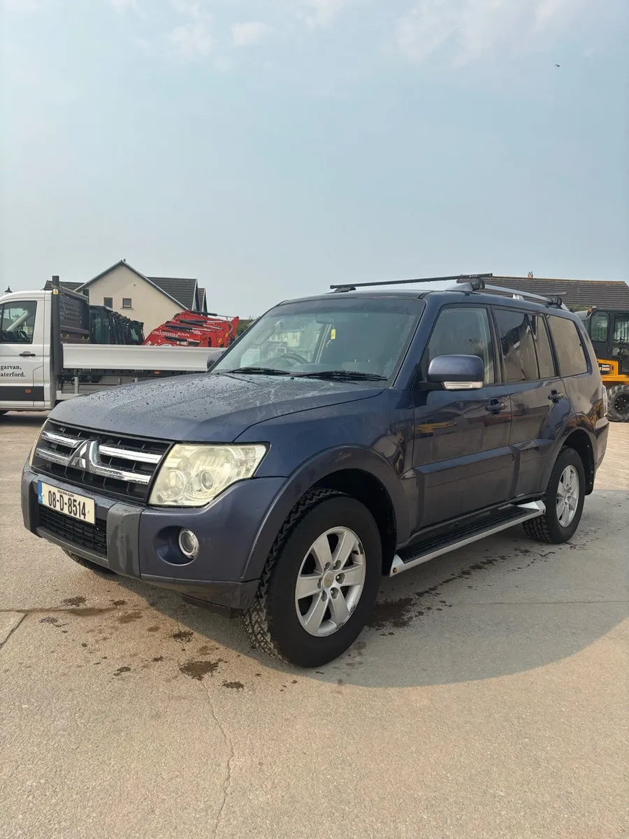 Mitsubishi Pajero 3.2 New Doe - Image 3