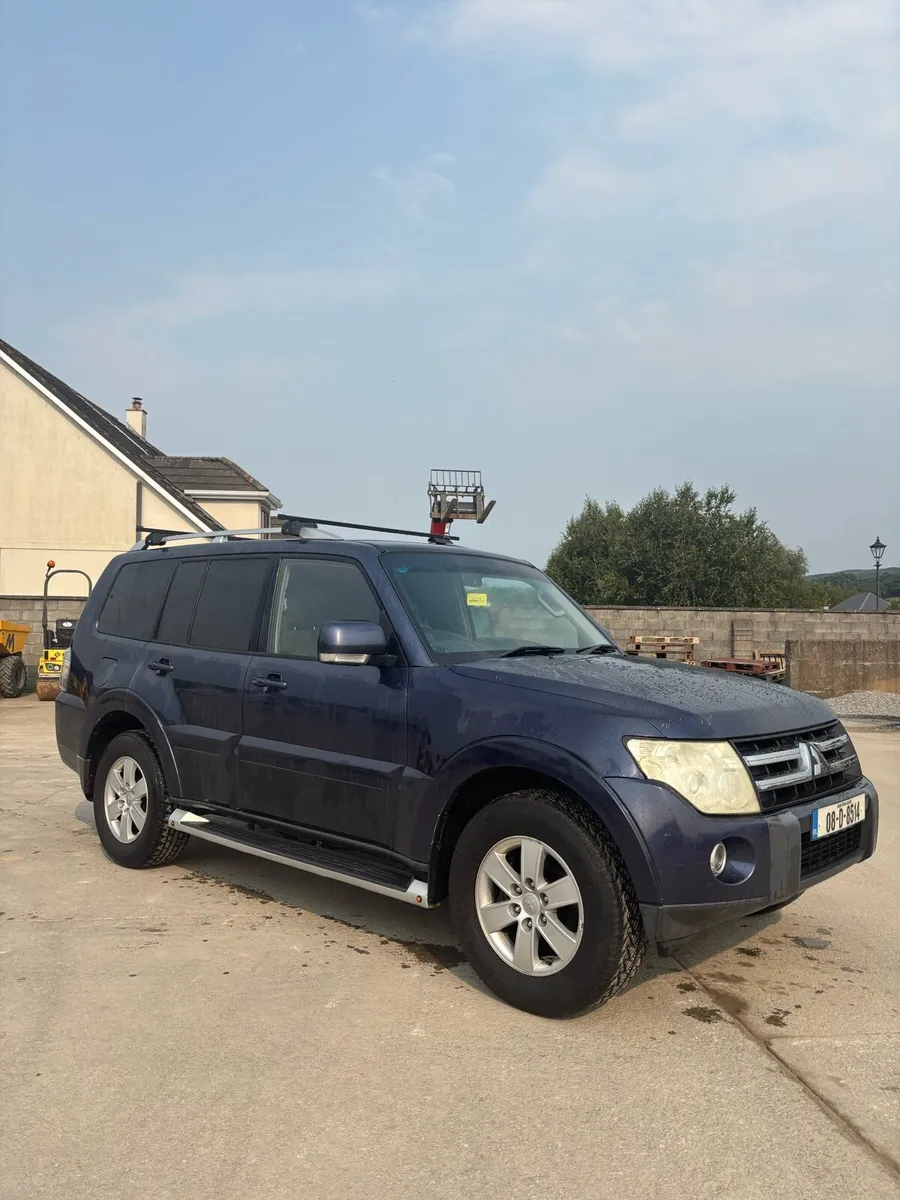 Mitsubishi Pajero 3.2 New Doe - Image 4