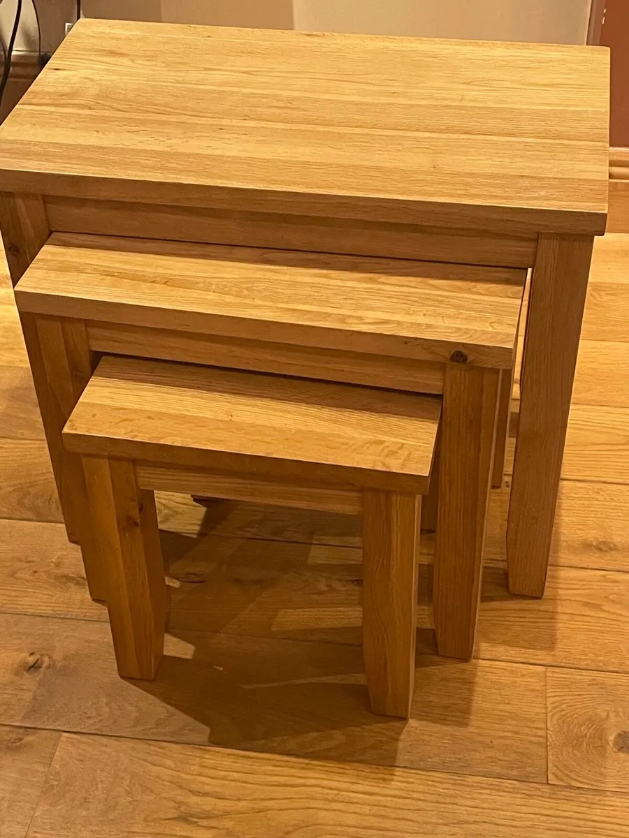 Solid Oak Nest of 3 Tables - Image 1