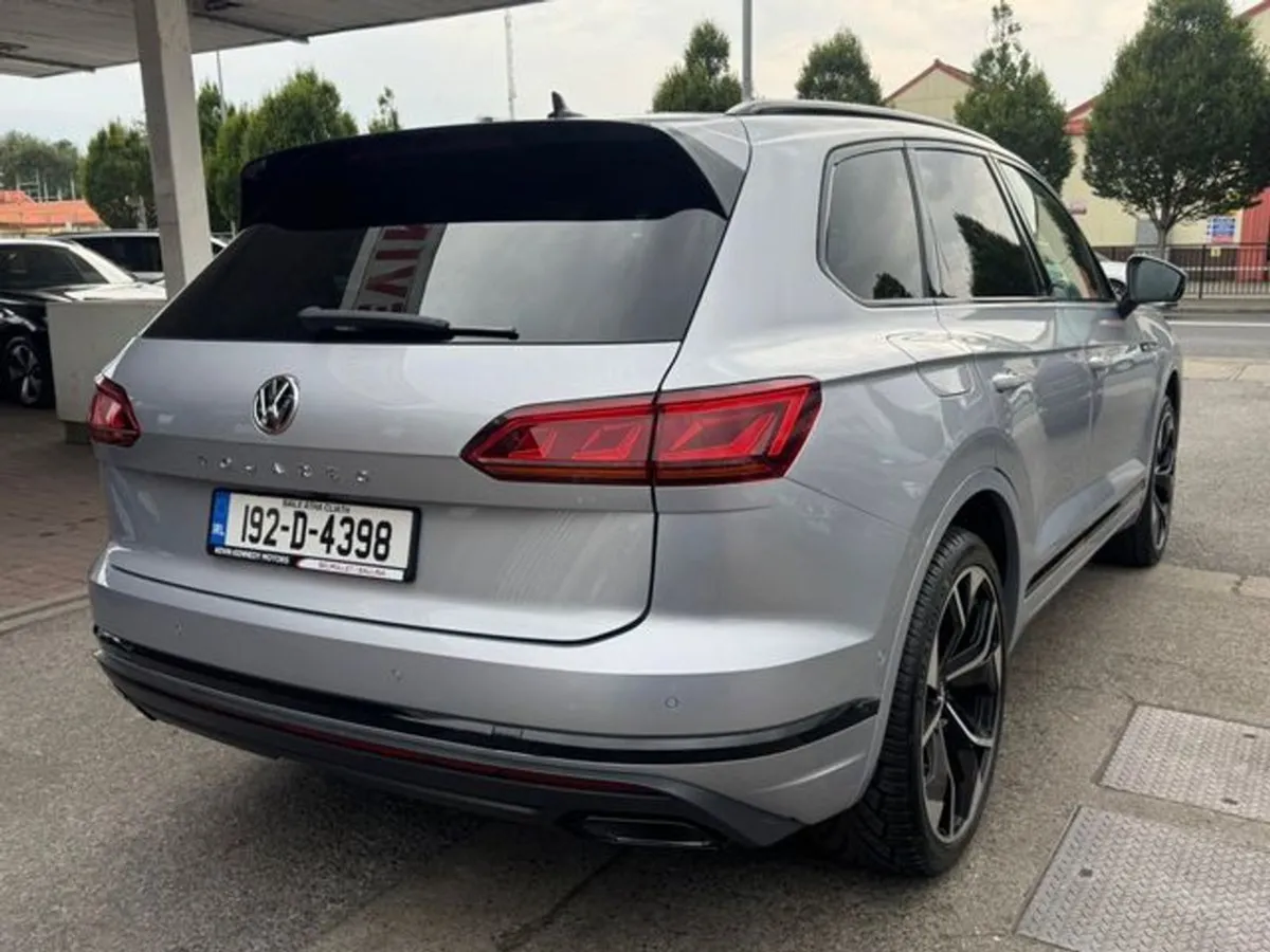 Volkswagen Touareg D LE 3.0tdi 4M 286HP 5DR Auto - Image 3
