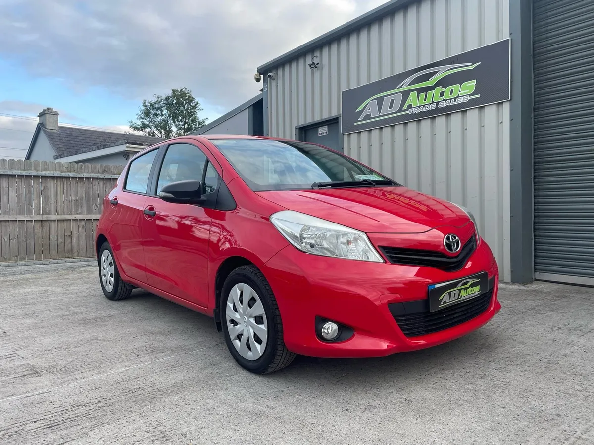Toyota Yaris LIKE NEW - Image 1