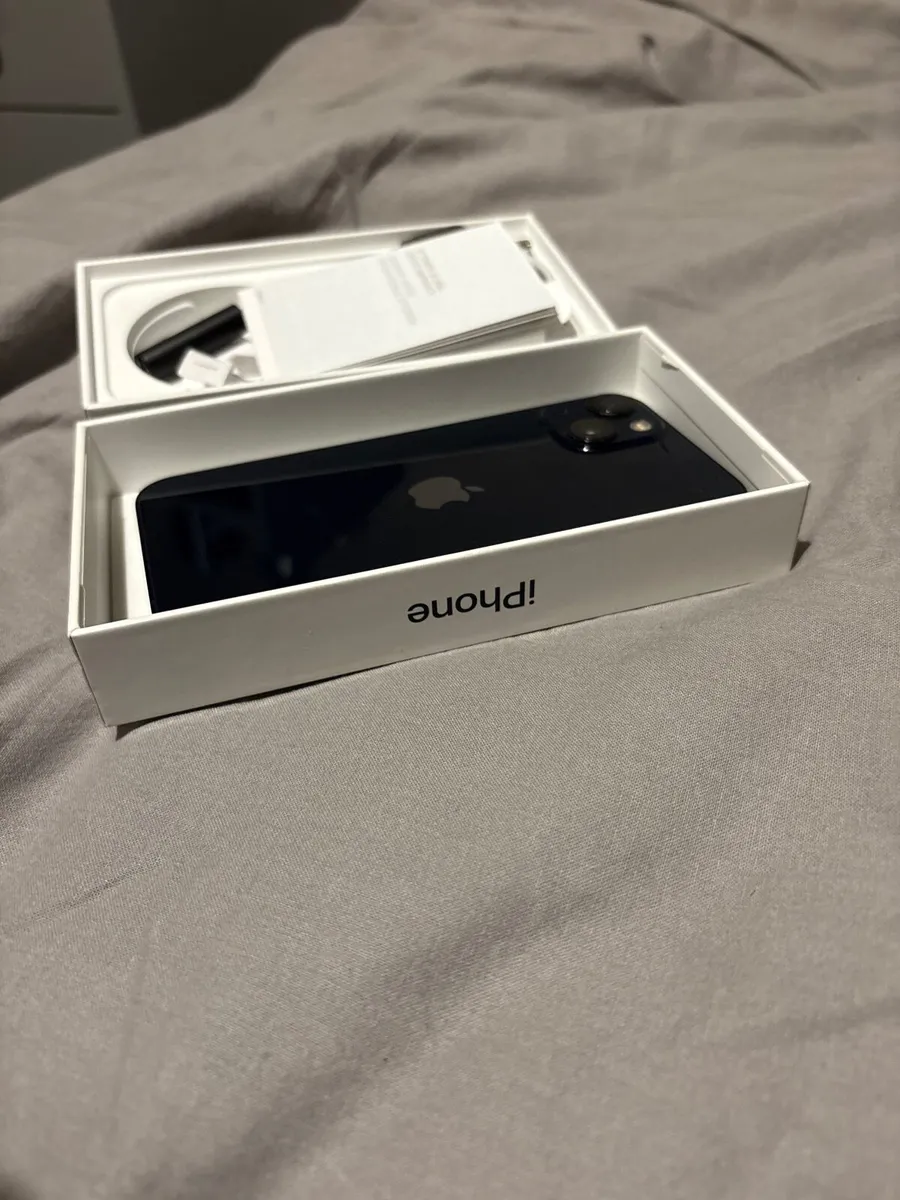 i phone 13, very good condition - Image 1