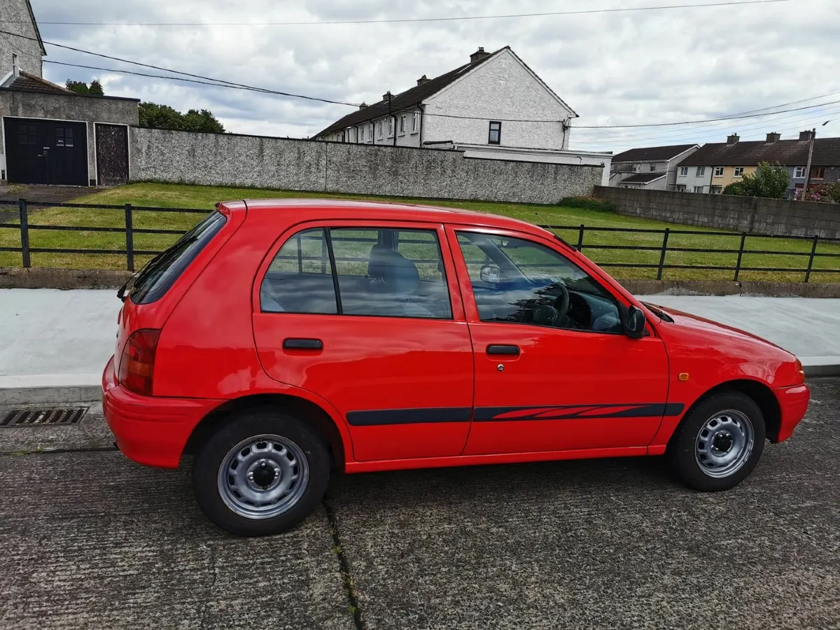 Toyota Starlet 1999 - Image 1