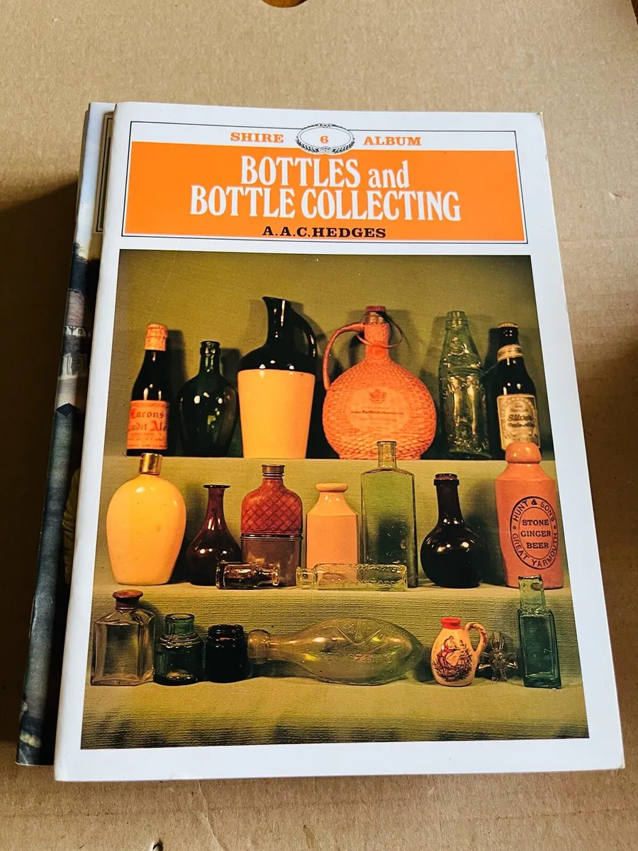 Shire Collectibles Booklets Bundle - Image 1