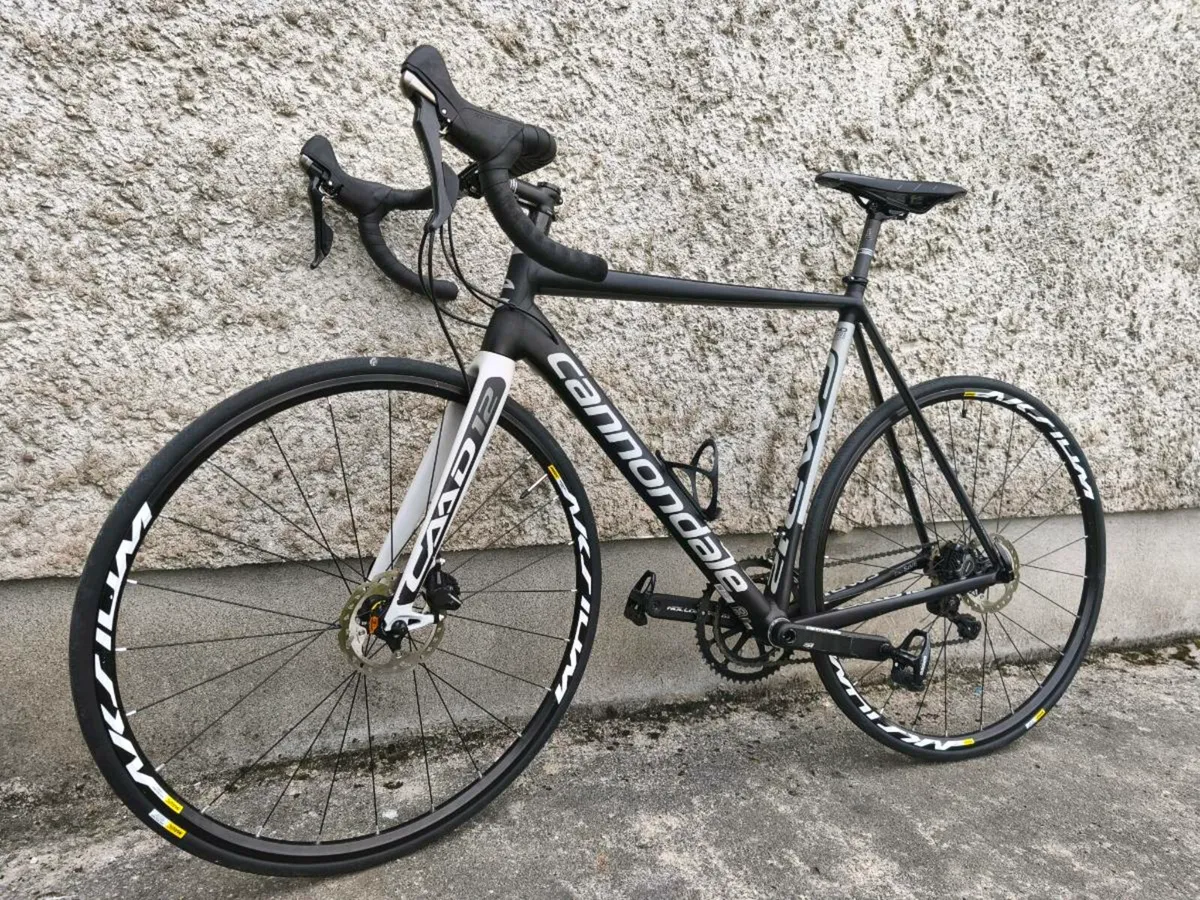 Cannondale CAAD 12 Disc Ultegra - Image 1