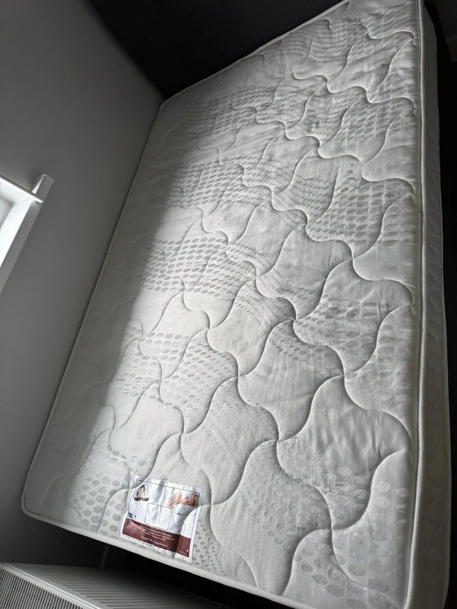 Small Double Bed - Image 2