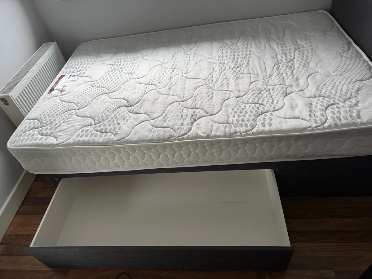Small Double Bed - Image 4