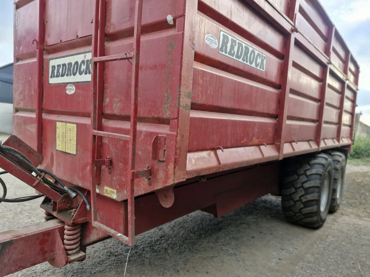 Redrock 20ft grain trailer - Image 3