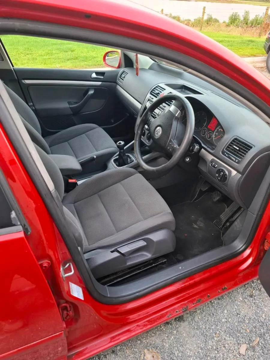 Car - Image 2