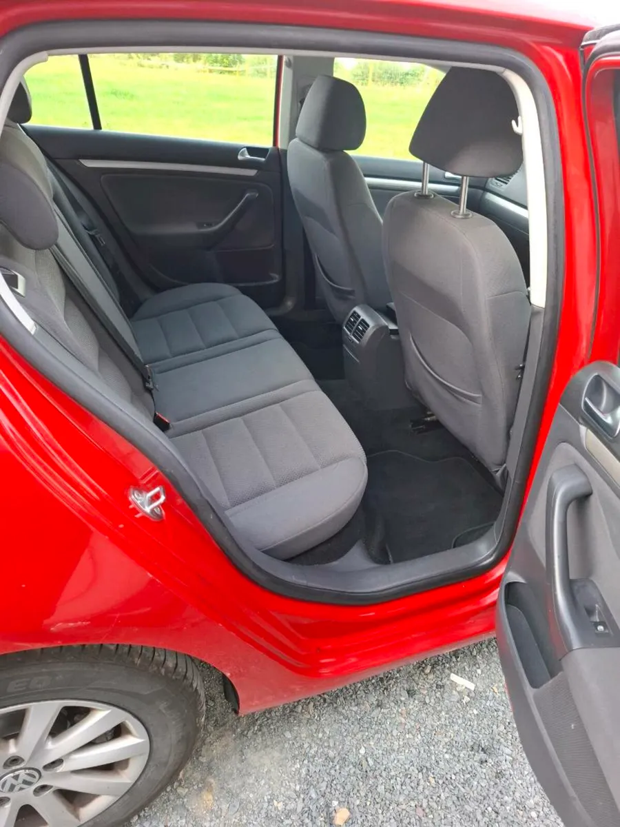 Car - Image 3