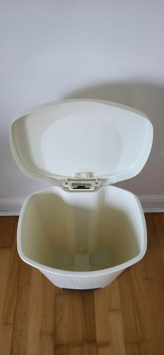 Addis 50L pedal bin - Image 2