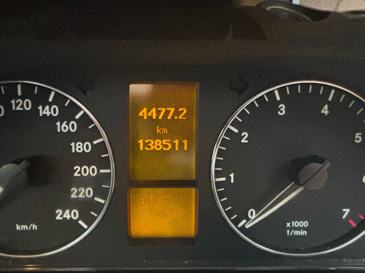 Mercedes A150 Spotless 2key 1 owner MB history 🚗 - Image 4