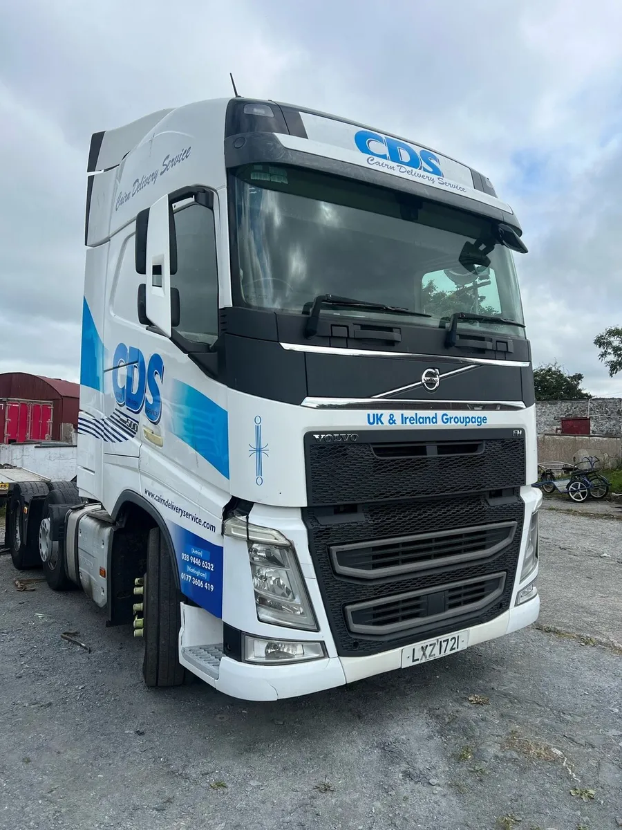 2017 Volvo FH500 6x2 - Image 3