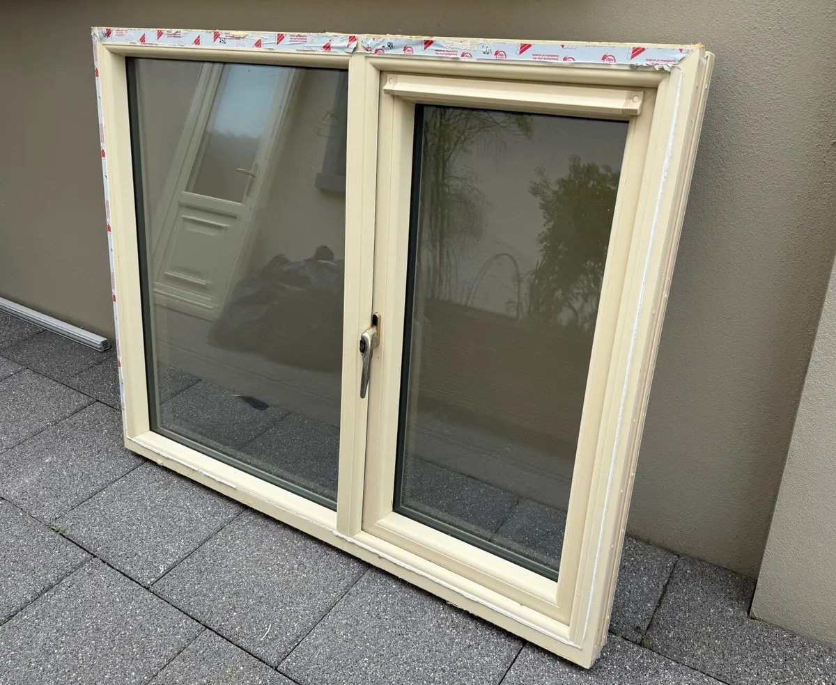 Window for sale - Image 1